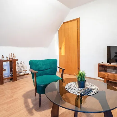 Beautiful In Dalj With Wifi בית נופש Gombos