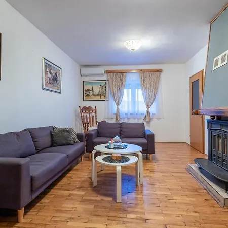 펜션 Beautiful In Dalj With Wifi Gombos