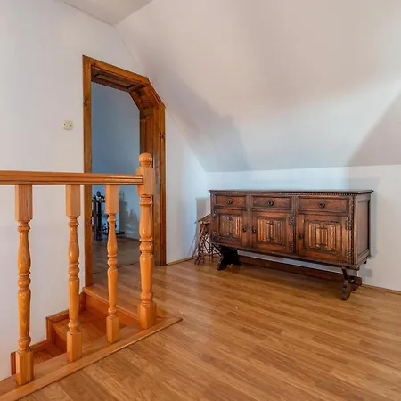 펜션 Beautiful In Dalj With Wifi