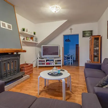 Vikendica Beautiful In Dalj With Wifi