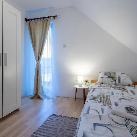 Beautiful In Dalj With Wifi * Gombos