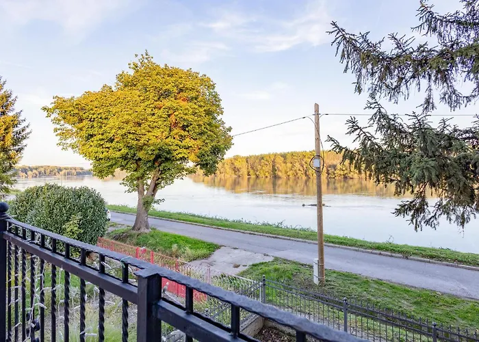 Дом отдыха Beautiful In Dalj With Wifi *