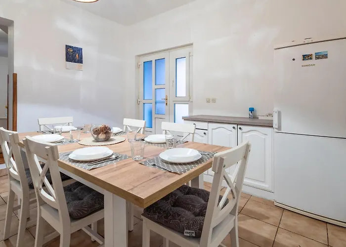 Дом отдыха Beautiful In Dalj With Wifi Bogojevo